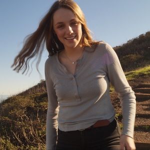 Meet your Posher, Julia